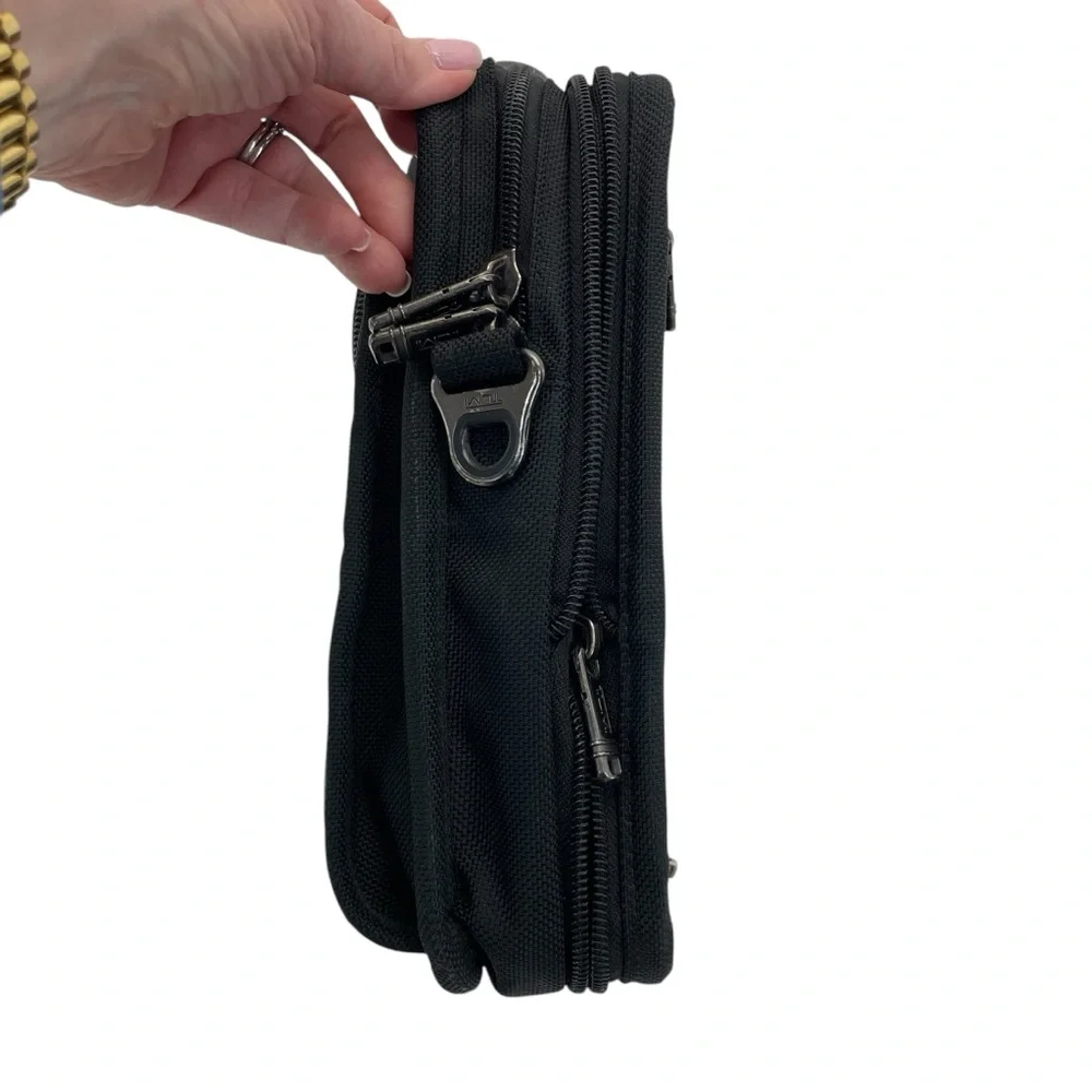 Tumi Nylon Portfolio Organizer Bag OS Black